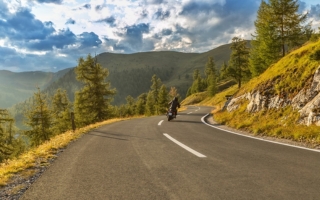 Showroom D4Bike – Moto Guzzi